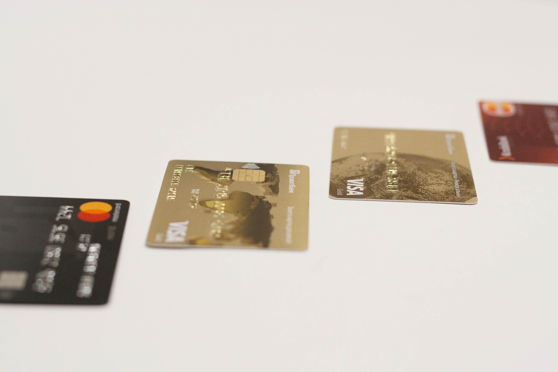 What Happens in the Four Seconds After You Tap Your Card